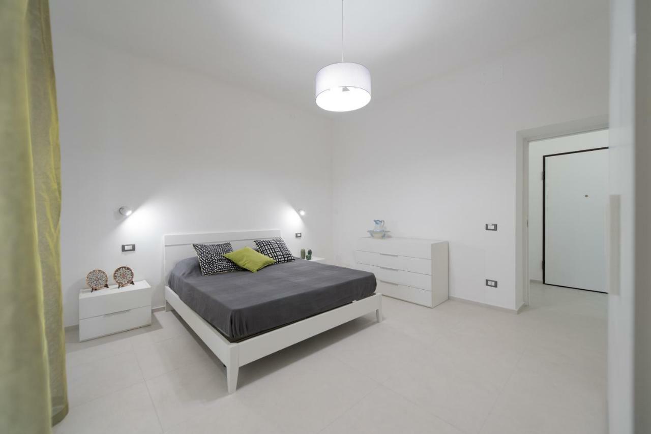 Laurus Apartments Trapani Exteriör bild