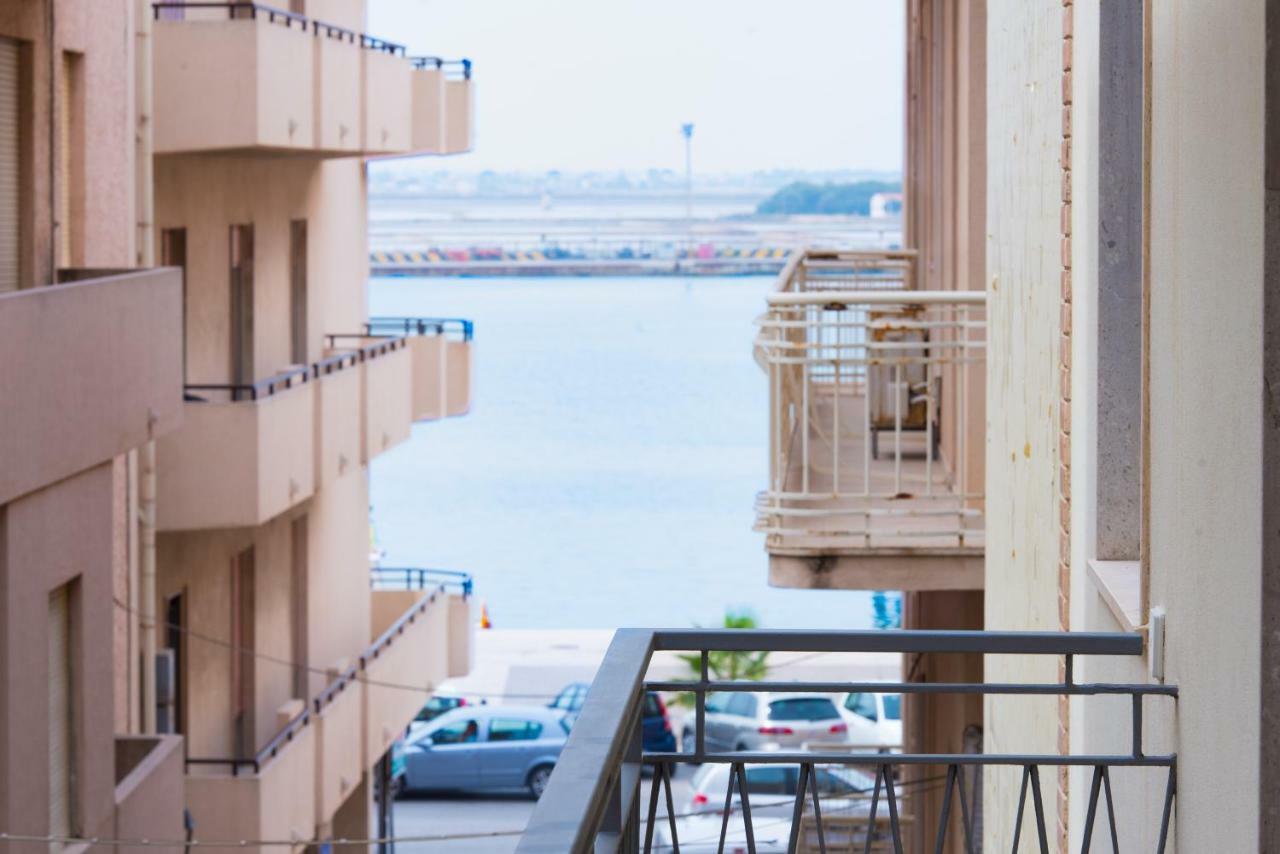 Laurus Apartments Trapani Exteriör bild